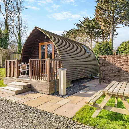 Retreat * Bowness-on-Solway